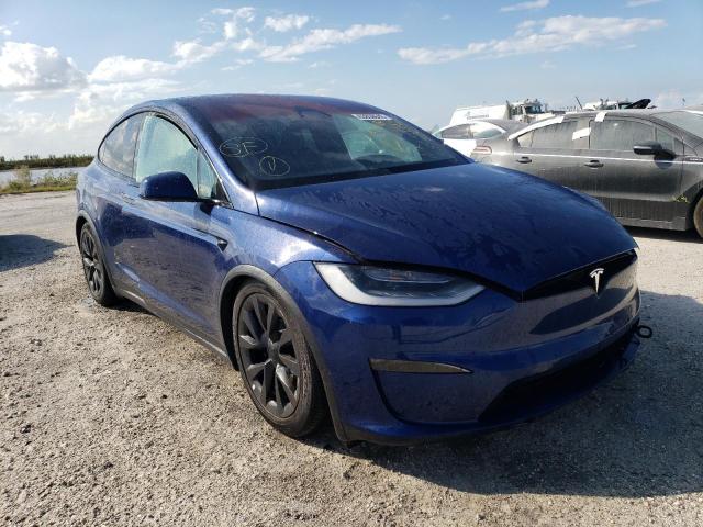 Tesla Model x (2022)