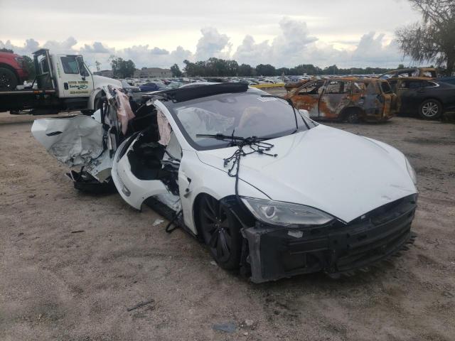 Tesla Model s (2015)