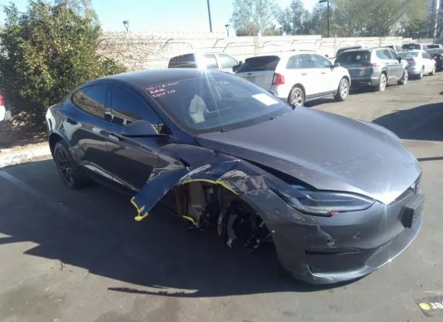 Tesla Model s (2021)