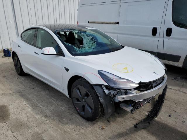 Tesla Model 3 (2022)