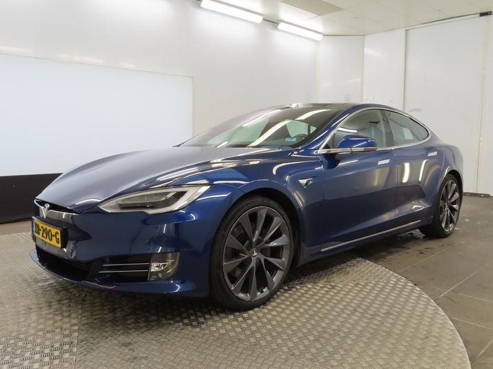 Tesla Model s (2018)