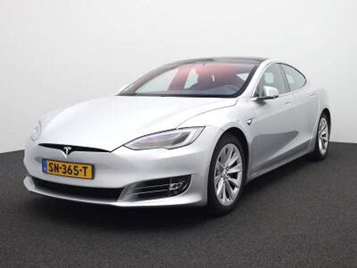 Tesla Model s (2018)