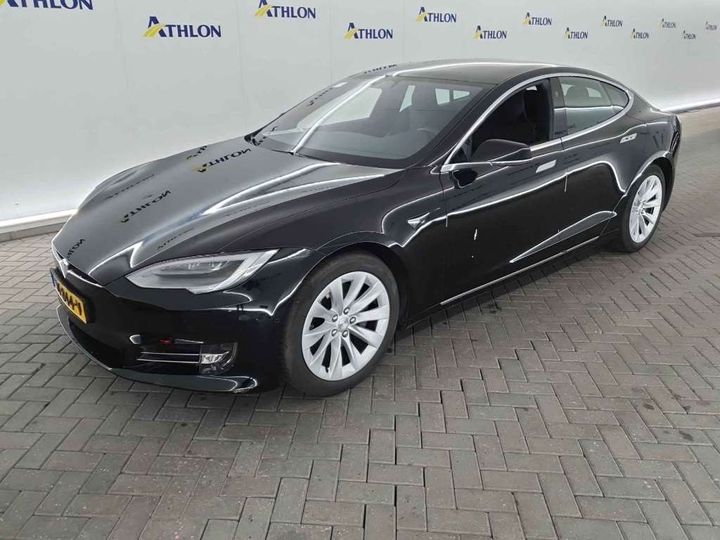 Tesla Model s (2018)