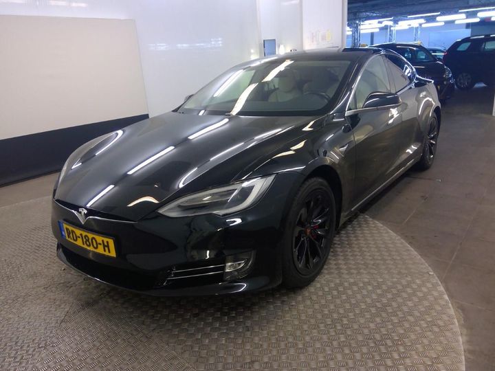Tesla Model s (2017)