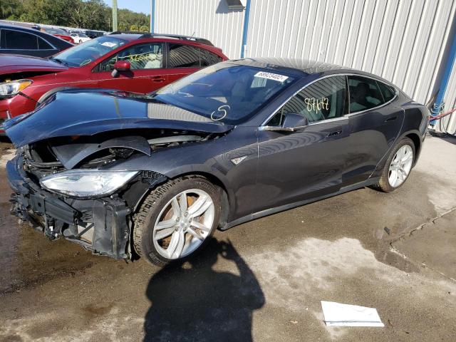 Tesla Model s (2016)