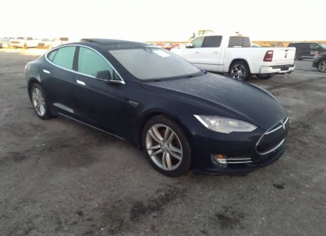 Tesla Model s (2015)