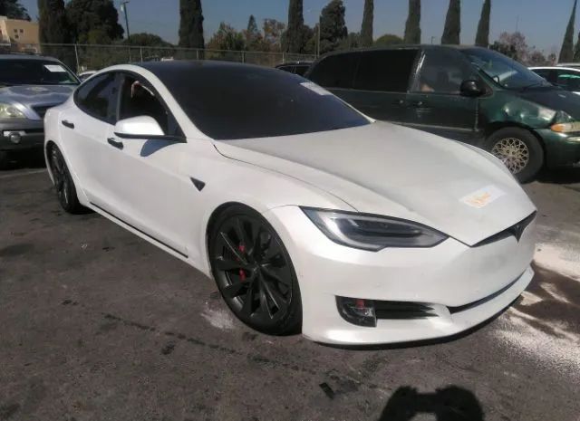 Tesla Model s (2020)