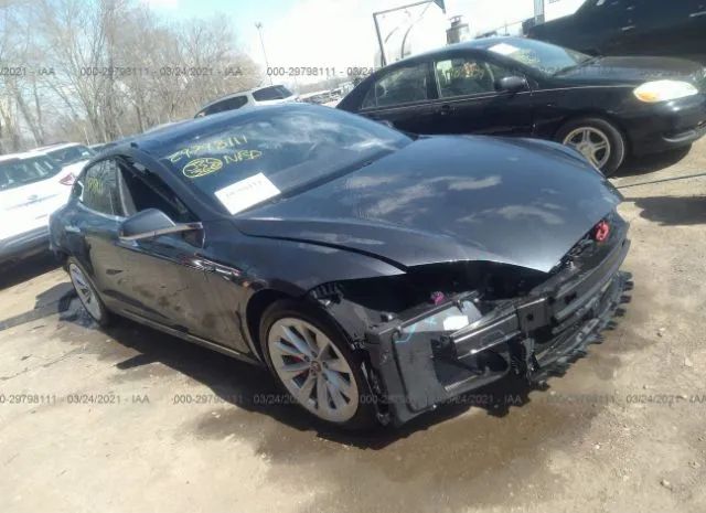 Tesla Model s (2015)