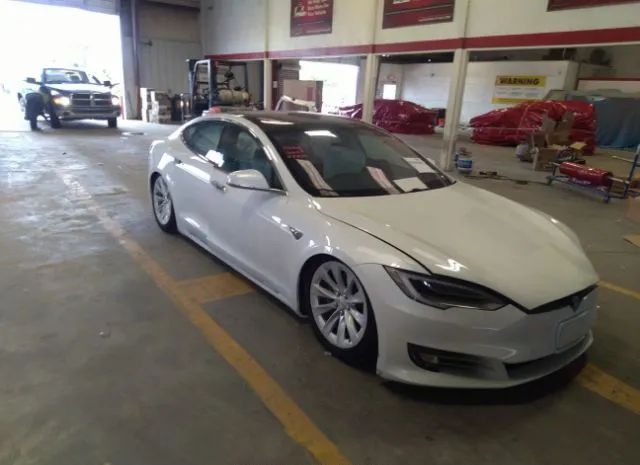 Tesla Model s (2020)
