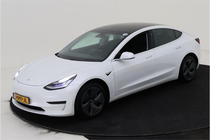 Tesla Model (2020)