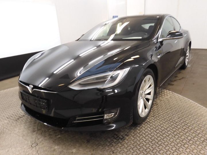 Tesla Model s (2018)