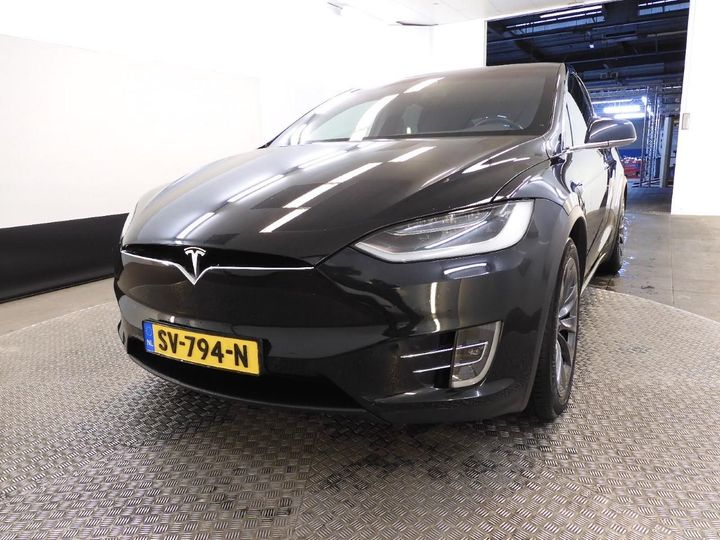 Tesla Model x (2018)