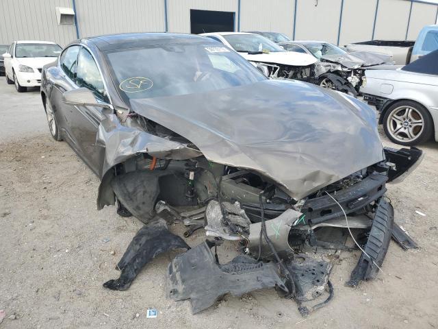Tesla Model s (2015)