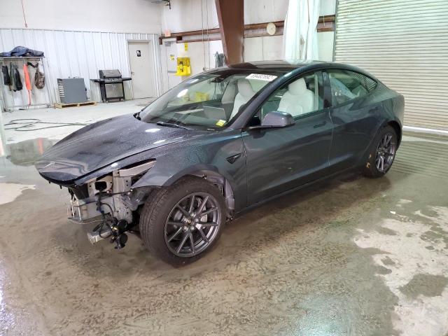 Tesla Model 3 (2022)