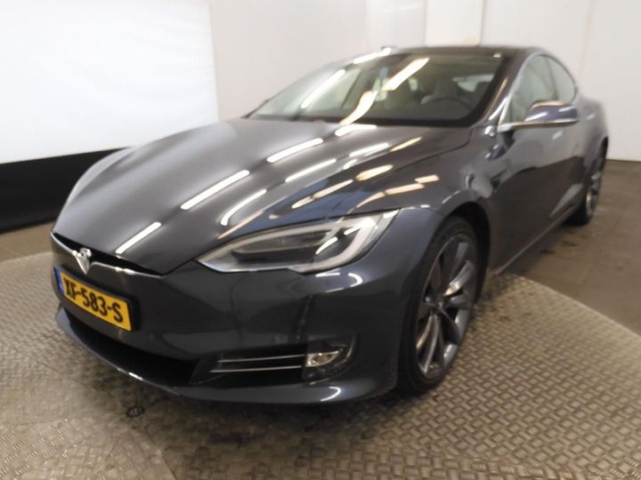 Tesla Model s (2018)