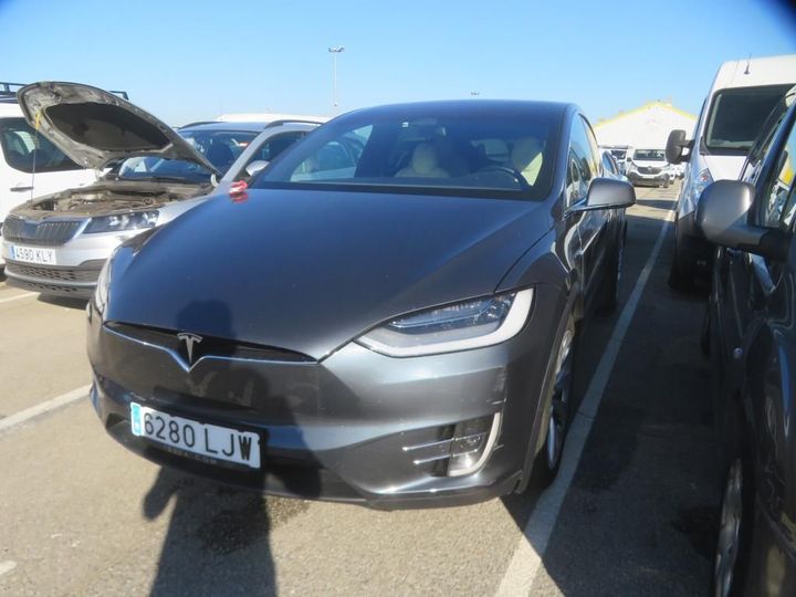 Tesla Model x (2020)
