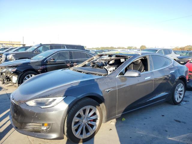 Tesla Model s (2018)