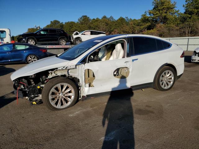 Tesla Model x (2018)