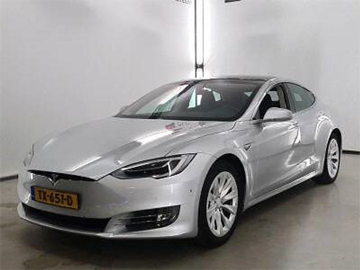 Tesla Model s (2018)