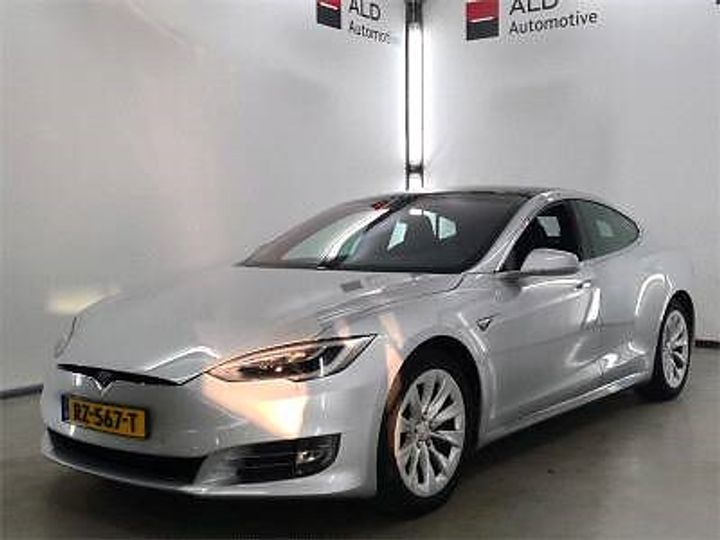 Tesla Model s (2018)