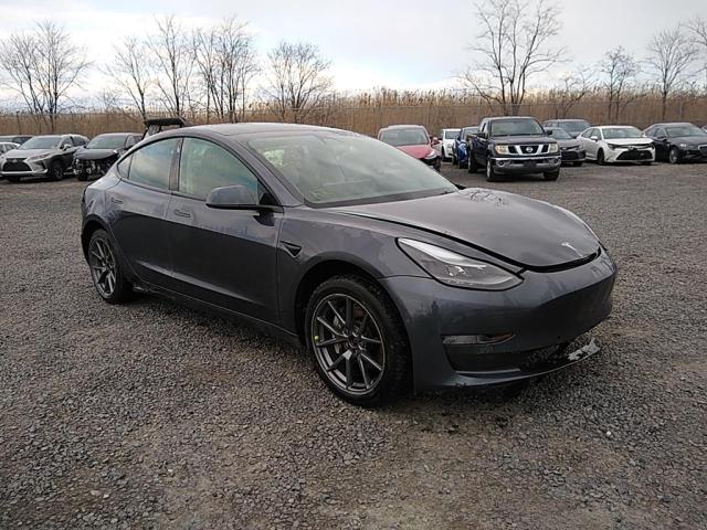 Tesla Model 3 (2021)