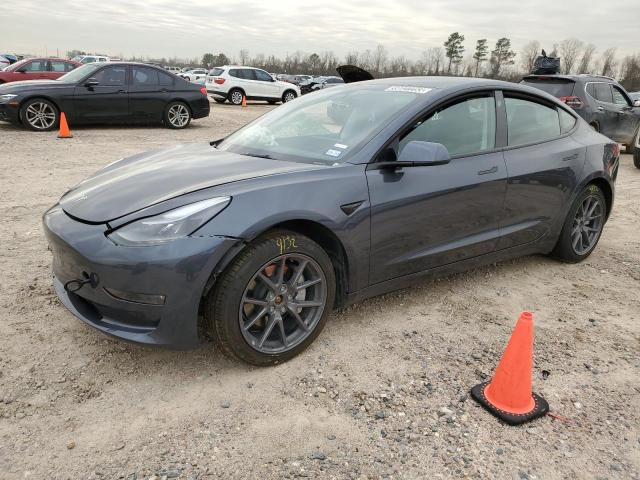 Tesla Model 3 (2022)