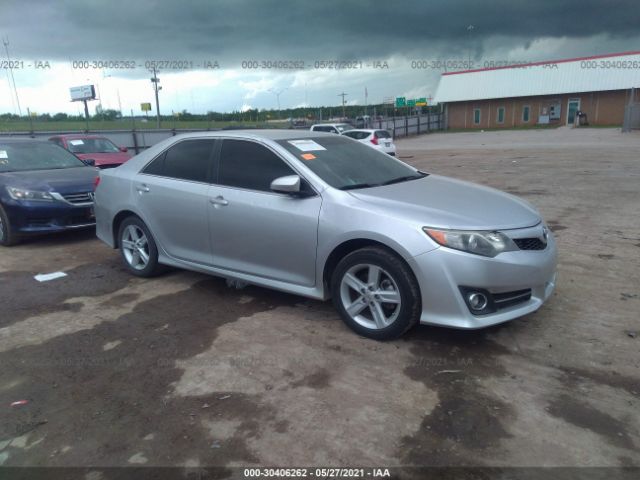 Toyota Camry (2013)