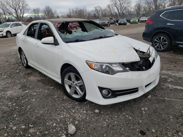 Toyota Camry base (2012)