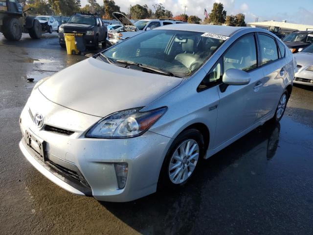 Toyota Prius plug (2015)