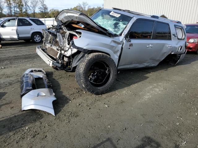 Toyota 4runner sr (2018)