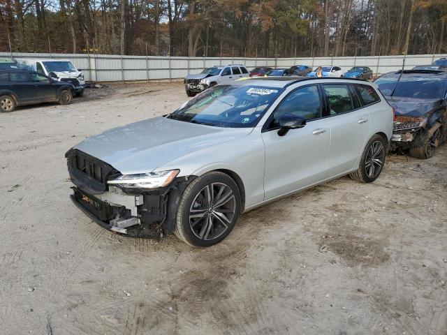 Volvo V60 t5 r-d (2020)