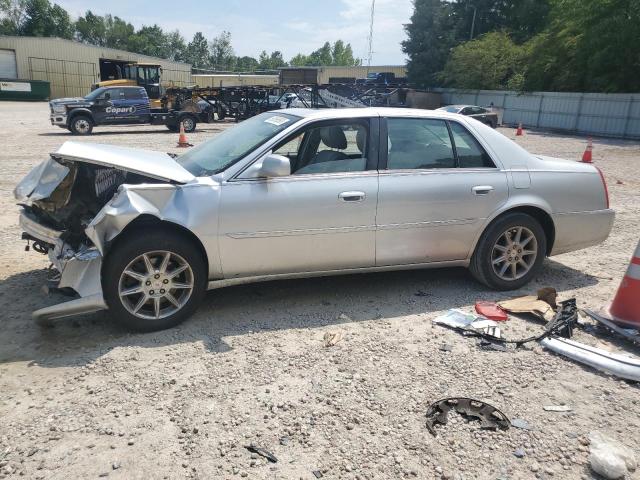 Cadillac Dts luxury (2010)