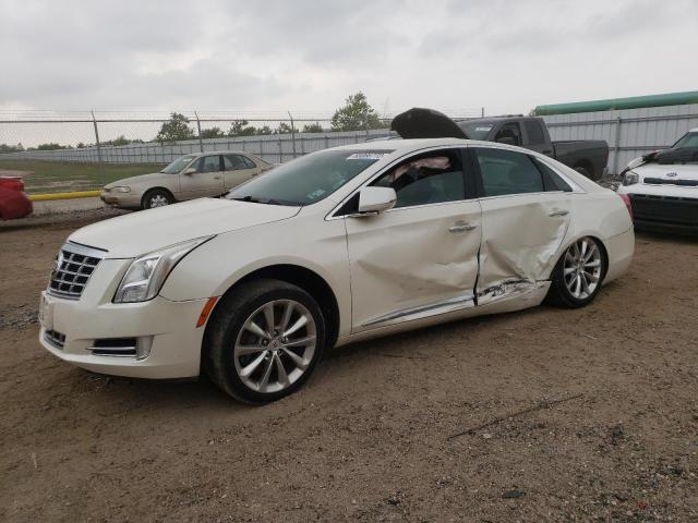 Cadillac Xts luxury (2013)