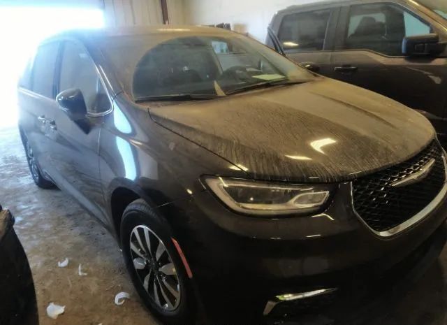 Chrysler Pacifica (2023)