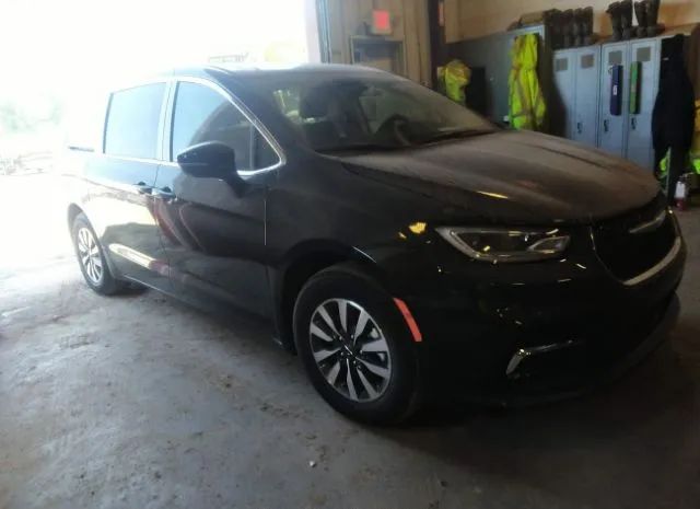 Chrysler Pacifica (2023)