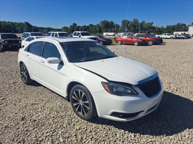 Chrysler 200 s (2011)