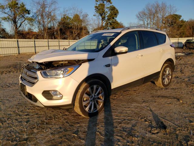 Ford Escape tit (2017)