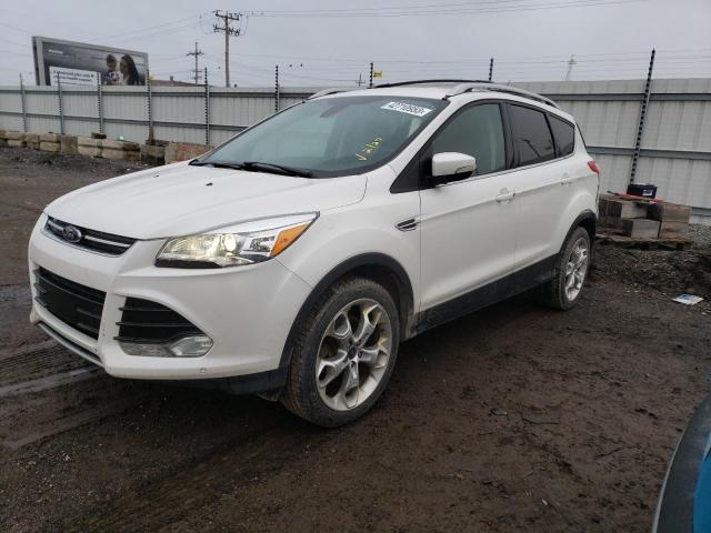 Ford Escape tit (2015)