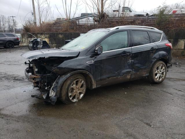 Ford Escape tit (2015)