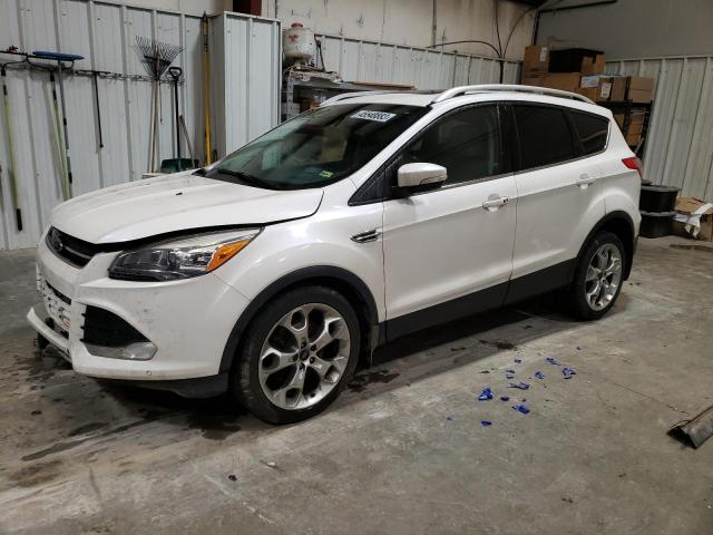 Ford Escape tit (2016)