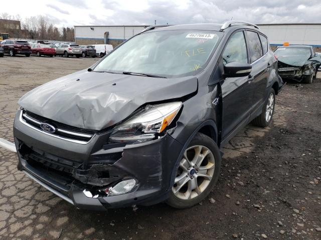 Ford Escape tit (2015)