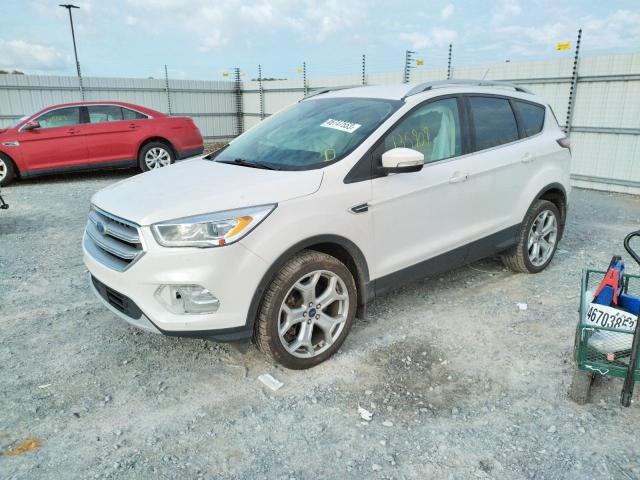 Ford Escape tit (2017)
