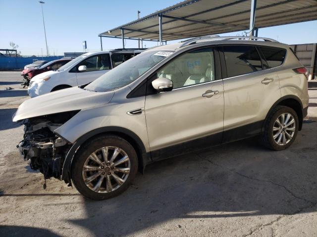 Ford Escape tit (2017)