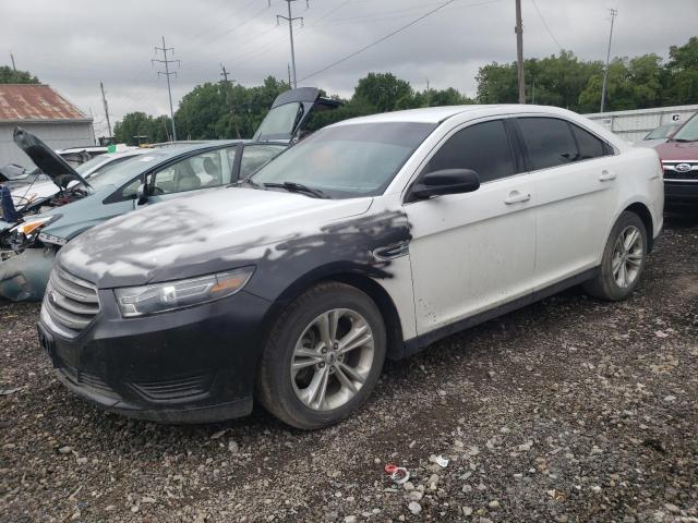 Ford Taurus se (2016)