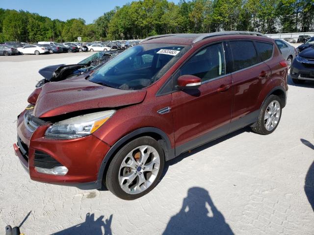 Ford Escape tit (2016)