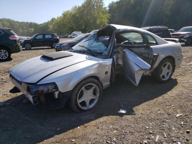 Ford Mustang gt (2004)