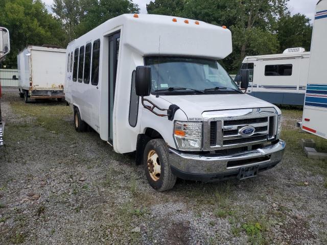 Ford Econoline (2015)