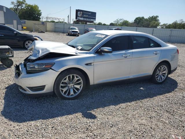 Ford Taurus lim (2015)