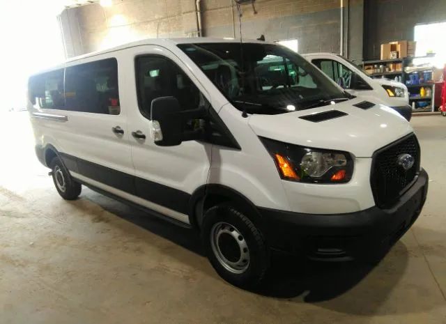 Ford Transit passenger wagon (2023)