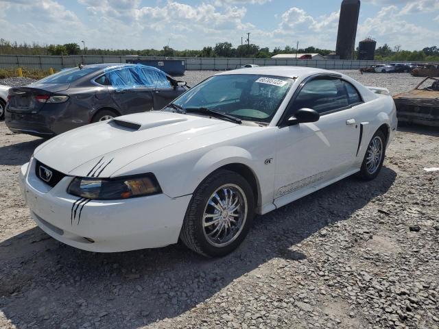 Ford Mustang gt (2001)